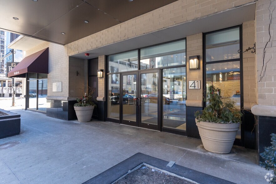 More Photos Of 41 E 8th St, Chicago Multifamily For Sale