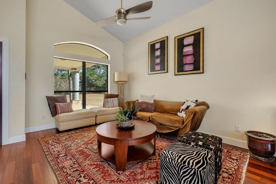 More Photos Of , Quincy Unknown For Sale