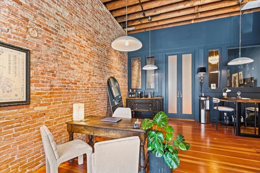 More Photos Of 145 E Main St, Ashland Restaurant For Sale