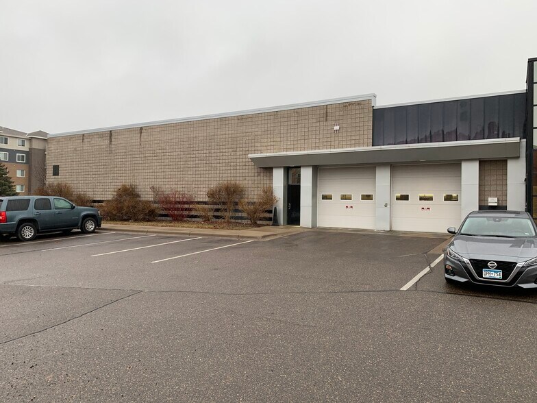 More Photos Of 15129 Foliage Ave, Apple Valley Auto Repair For Sale