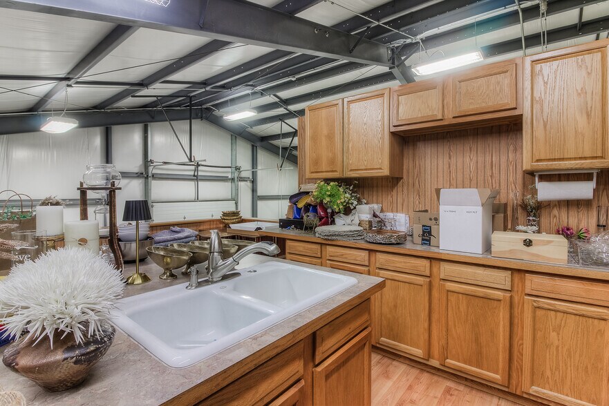 More Photos Of 590 Merlot Dr, Prosser Industrial For Sale