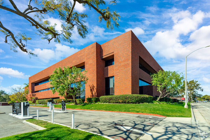 Primary Photo Of 2716 Ocean Park Blvd, Santa Monica Office For Sale