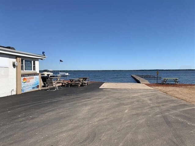 More Photos Of W5884 Cedar Ct, Shawano Bar For Sale