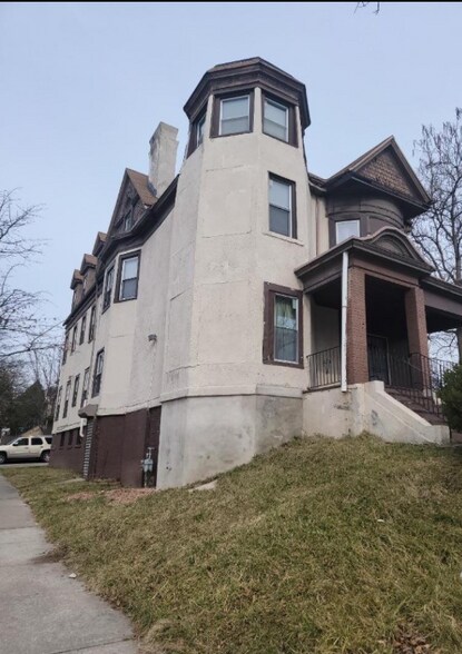 More Photos Of 9 Madison Ave, Newark Shelter For Sale