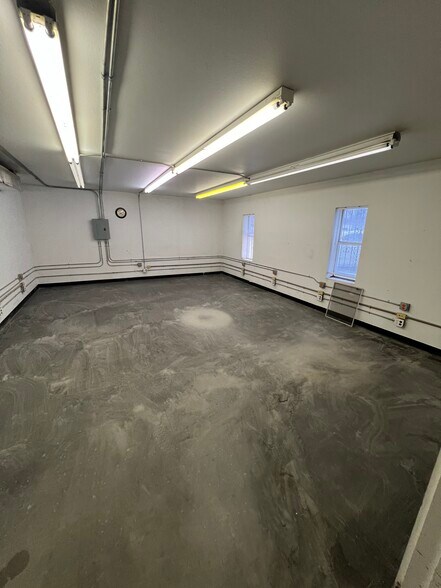 More Photos Of 501 Steves Ave, San Antonio Service For Lease