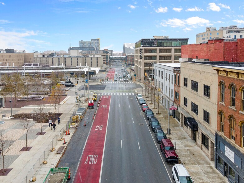 More Photos Of 12-18 N Delaware St, Indianapolis Office For Sale