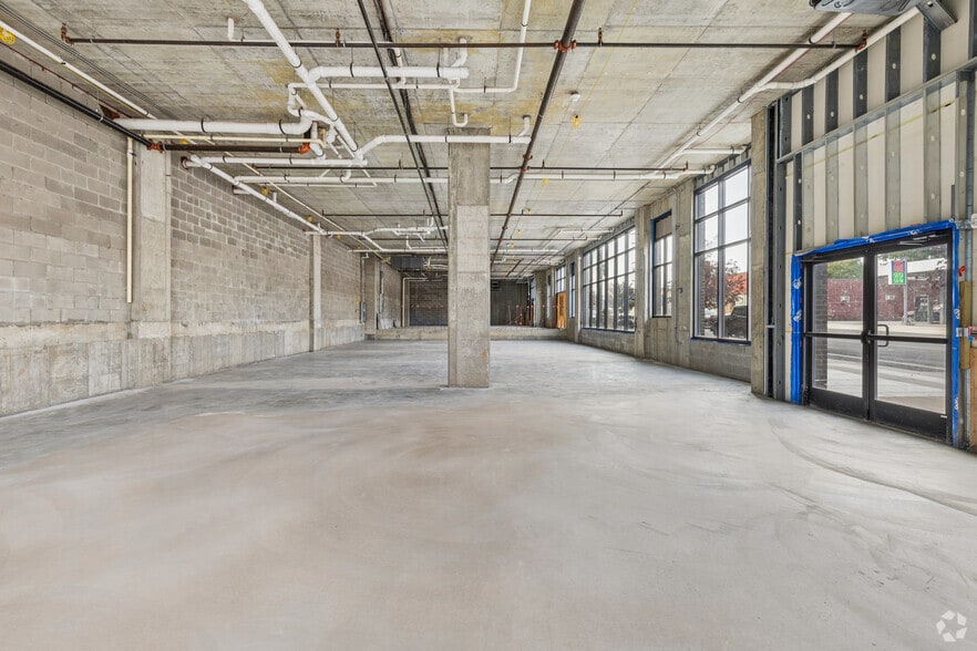 More Photos Of 102 Washington Ave, Belleville Apartments For Lease