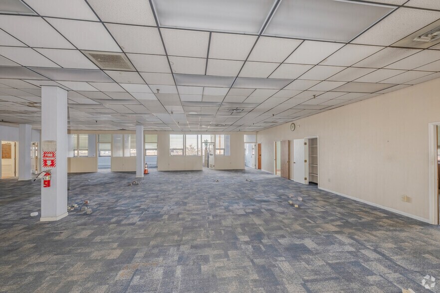 More Photos Of 735 Allens Ave, Providence Manufacturing For Lease