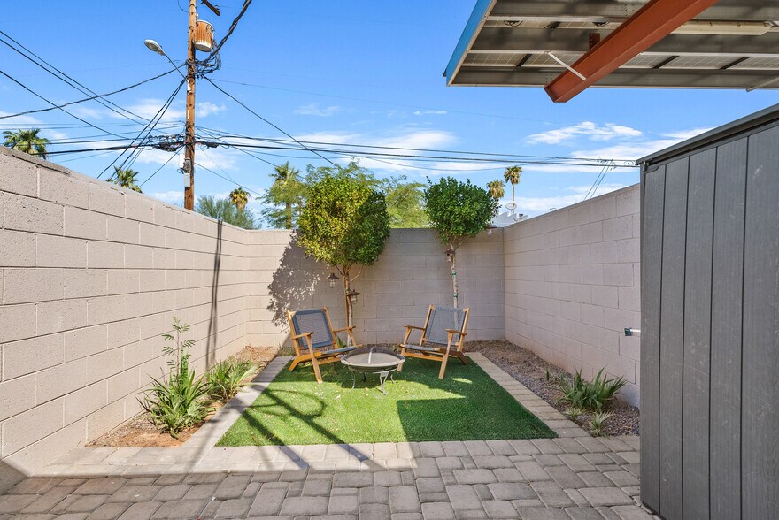 More Photos Of 4034 E Moreland St, Phoenix Multifamily For Sale