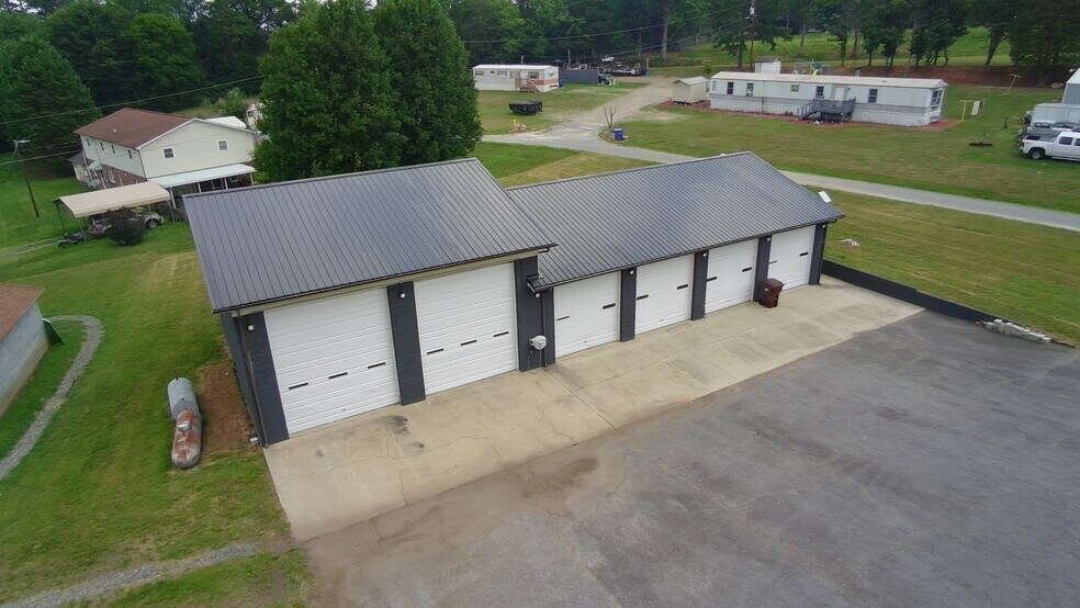 Primary Photo Of 8587 Sparrow Trl, Connelly Springs Contractor Storage Yard For Sale