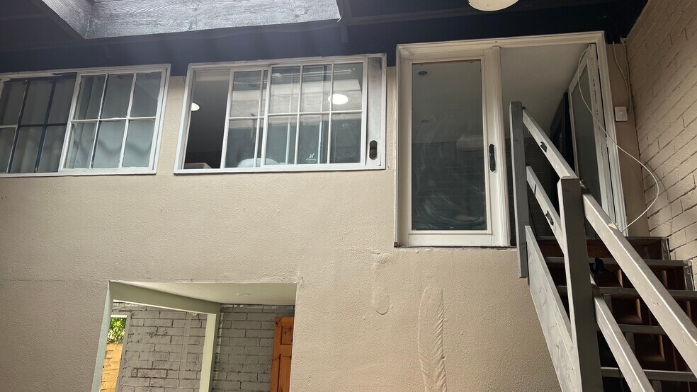 More Photos Of 841-847 Orange Ave, Coronado Freestanding For Lease