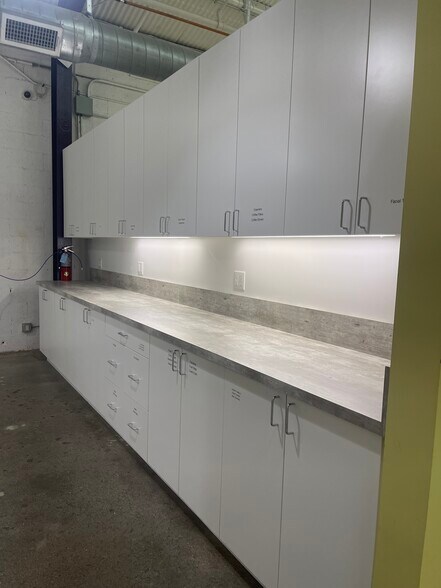 More Photos Of 55-61 Valley St, Pasadena Storefront Retail Office For Lease