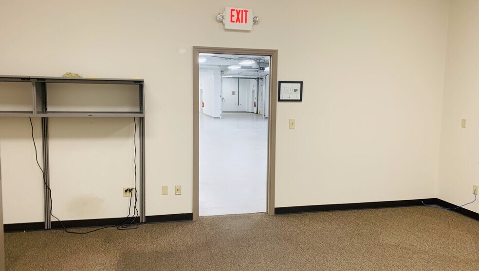 More Photos Of 3541 Stop Eight Rd, Dayton Light Manufacturing For Sale