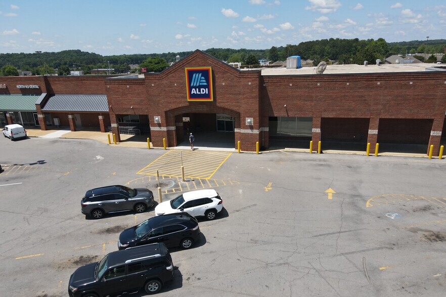 More Photos Of 13620 Highway 43 N, Northport Storefront For Sale