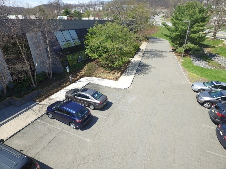 More Photos Of 111 Howard Blvd, Mount Arlington Office For Lease