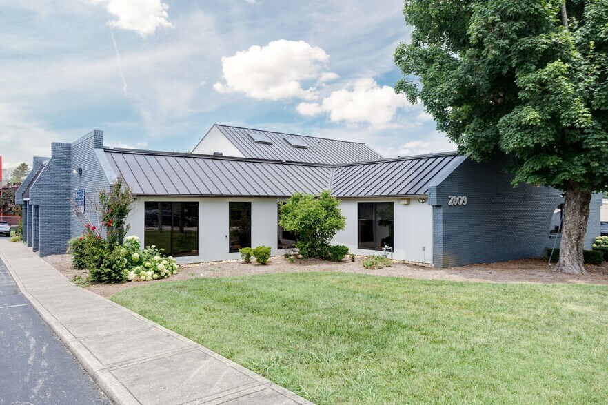 Primary Photo Of 2809 Foster Ave, Nashville Office For Sale