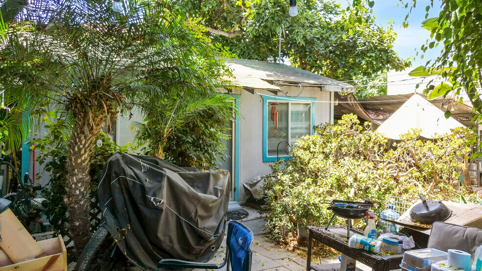 More Photos Of 600 N Coast Highway 101, Encinitas Freestanding For Sale