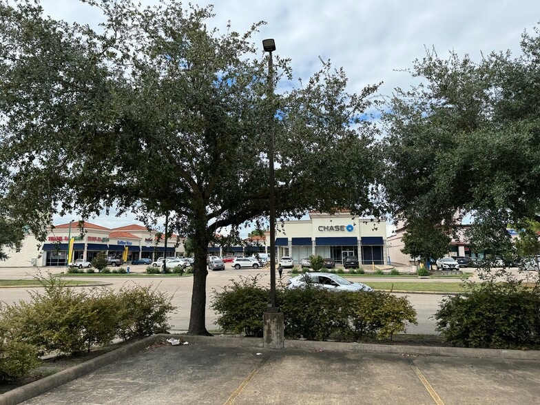 More Photos Of 12989 Bellaire Blvd, Houston Storefront For Sale