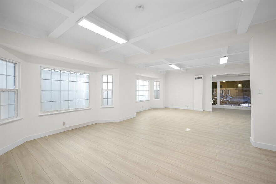 More Photos Of 2823 W 8th St, Los Angeles Office For Lease