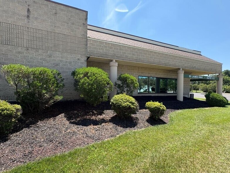More Photos Of 95 James Way, Southampton Light Manufacturing For Sale