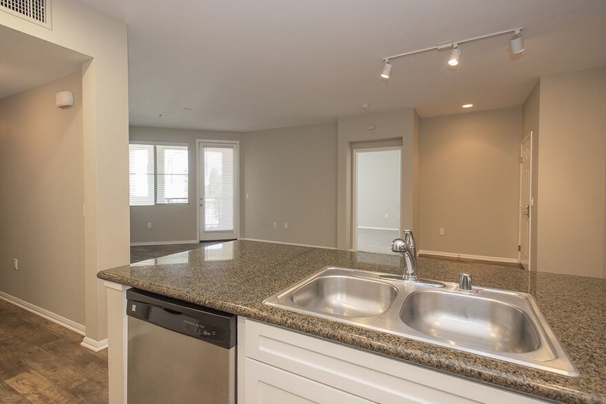 More Photos Of 700 S Myrtle Ave, Monrovia Apartments For Lease