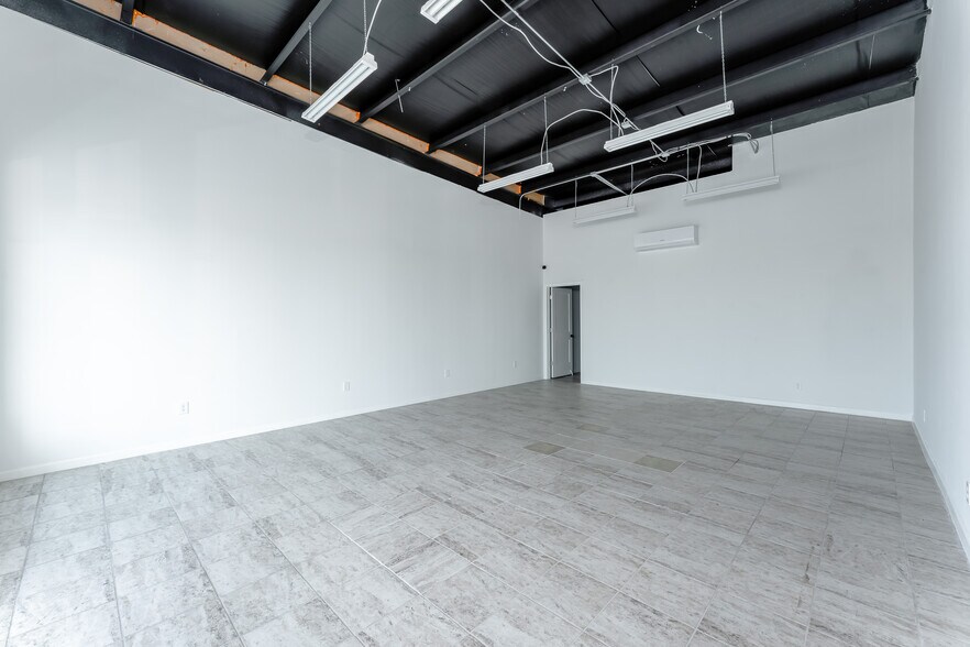 More Photos Of 801 Zillock Rd, San Benito Storefront For Lease