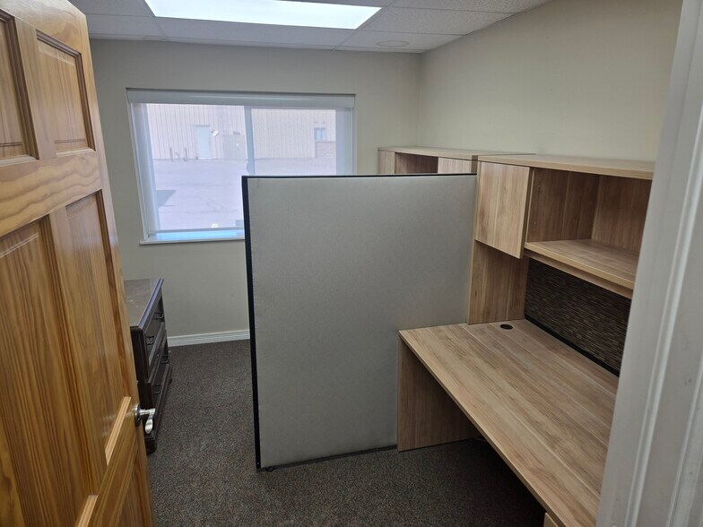 More Photos Of 105 Talamine Ct, Colorado Springs Warehouse For Sale