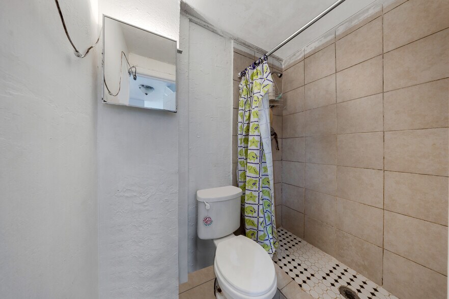 More Photos Of 1035 NW 4th St, Miami Apartments For Sale