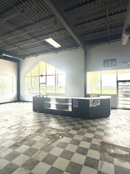 More Photos Of 6532-6546 US Hwy 6, Portage Unknown For Lease
