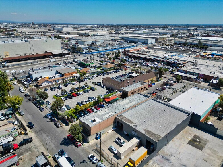 More Photos Of 1833 E Vernon Ave, Los Angeles General Retail For Sale