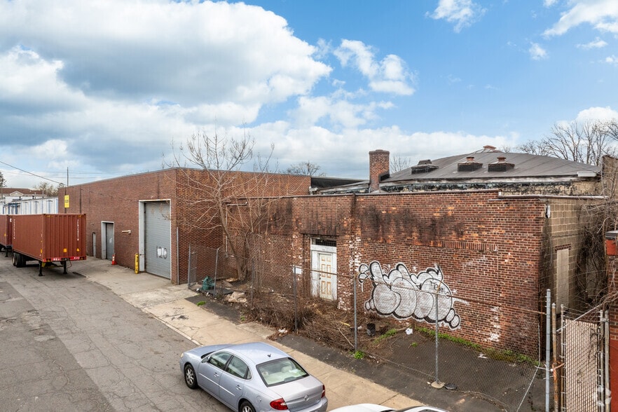Primary Photo Of 120-122 S 20th St, Irvington Warehouse For Lease