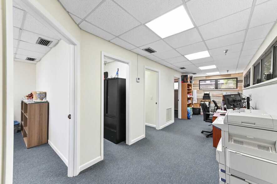 More Photos Of 355 NE 5th Ave, Delray Beach Loft Creative Space For Lease