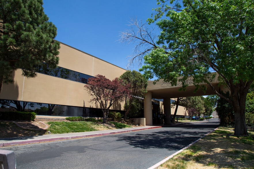 More Photos Of 101 Hospital Loop NE, Albuquerque Medical For Sale