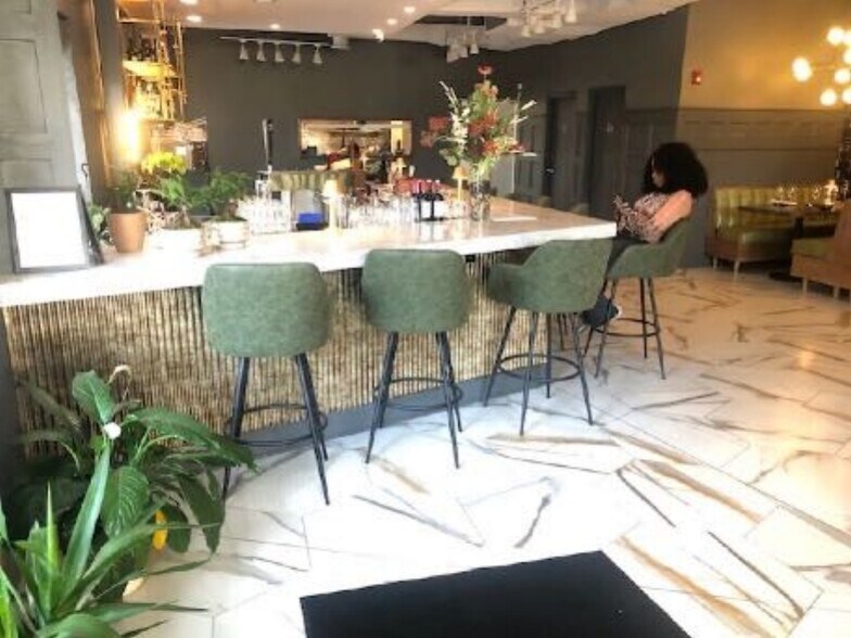 More Photos Of 302 NE Auburn Ave, Atlanta Restaurant For Sale