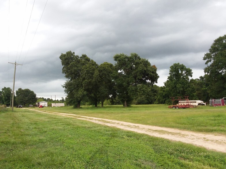 More Photos Of 14945 Wiggins Rd, Conroe Industrial For Sale
