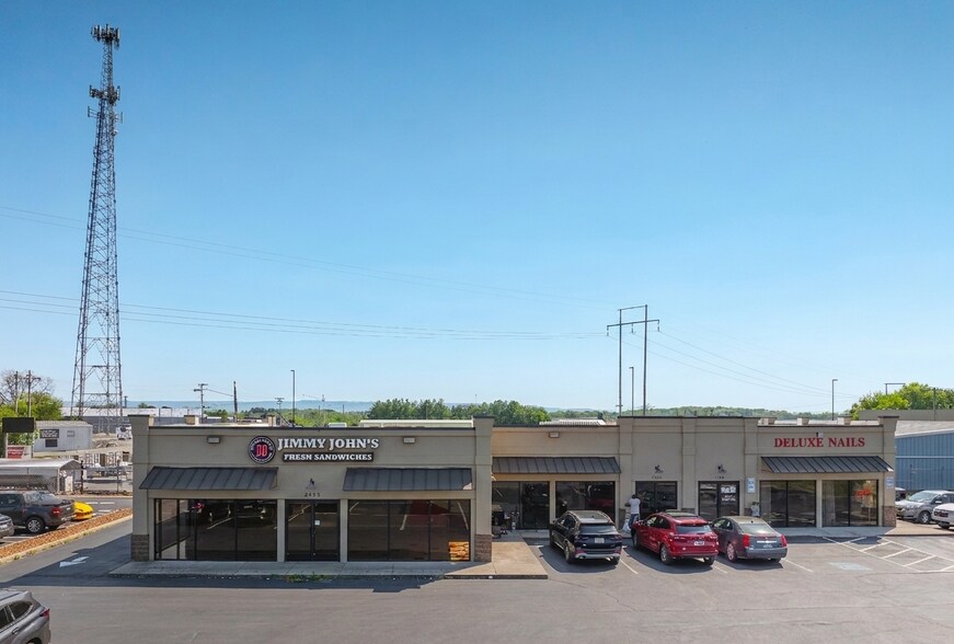 Primary Photo Of 2585 Decherd Blvd, Decherd Storefront For Lease