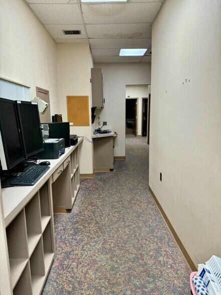 More Photos Of 400 Mocksville Ave, Salisbury Medical For Sale