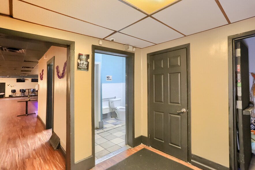 More Photos Of 7365 Denniston Ave, Pittsburgh General Retail For Sale