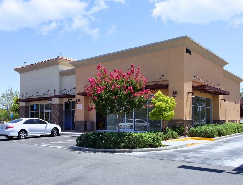 More Photos Of 1891 S San Jacinto Ave, San Jacinto Freestanding For Lease