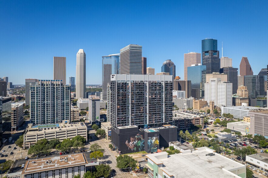 More Photos Of 1617 Fannin St, Houston Multifamily For Sale