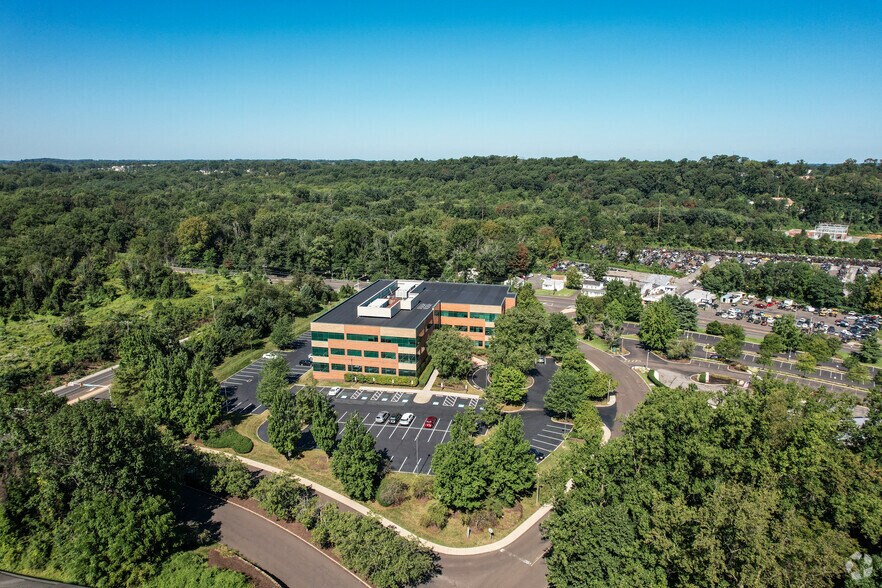 More Photos Of 900 Northbrook Dr, Feasterville Trevose Office For Lease