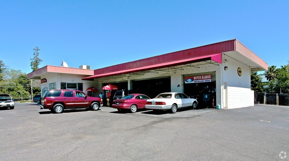 More Photos Of 603 Lincoln Ave, Napa Service Station For Lease