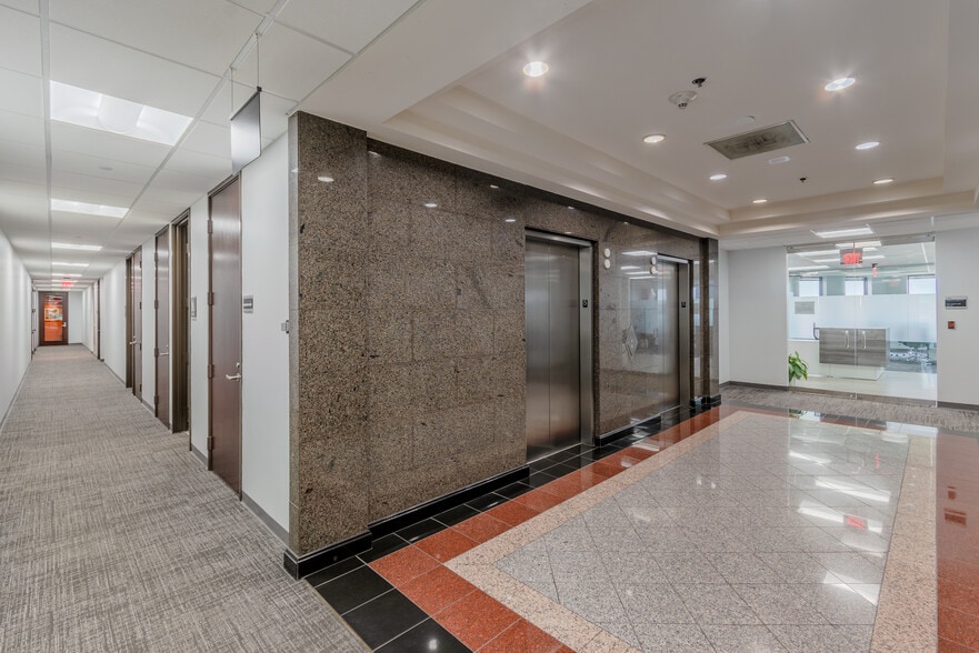 More Photos Of 10670 N Central Expy, Dallas Office For Lease