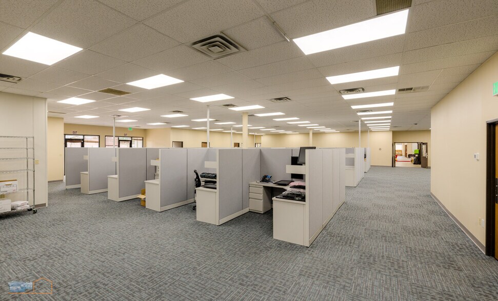 More Photos Of 1860 Lefthand Cir, Longmont Light Manufacturing For Lease