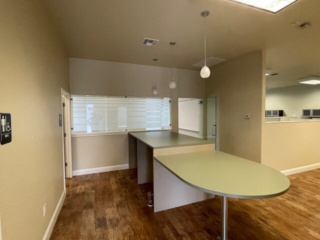 More Photos Of 1920 Corporate Dr, San Marcos Office For Sale