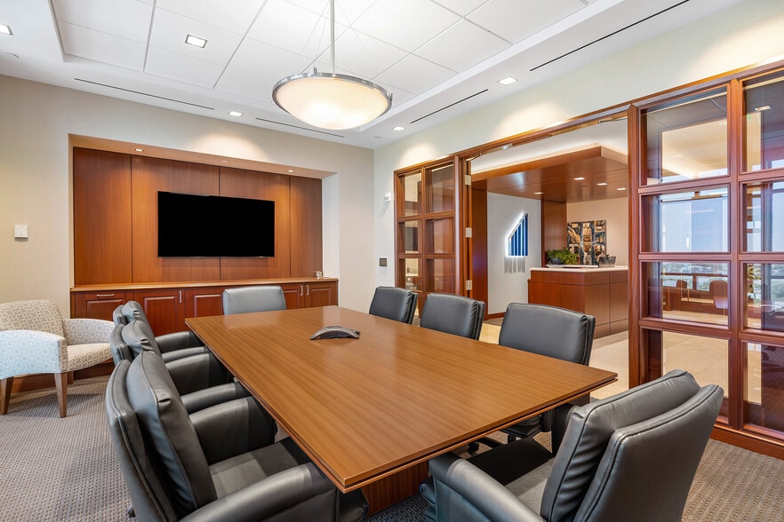 More Photos Of 225 NE Mizner Blvd, Boca Raton Office For Lease