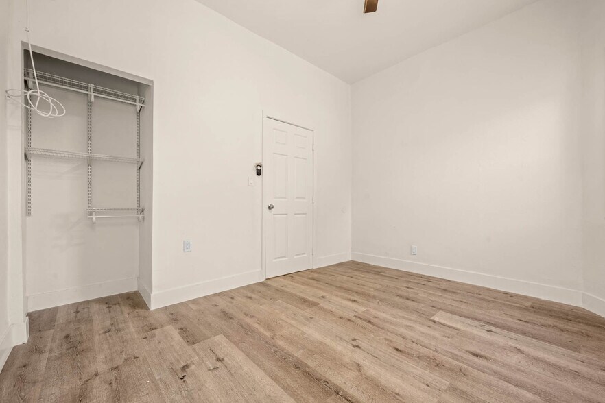 More Photos Of 1647 W 12th Pl, Los Angeles Apartments For Sale
