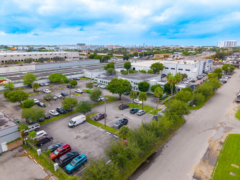 More Photos Of 7500 NW 52nd St, Miami Medical For Lease