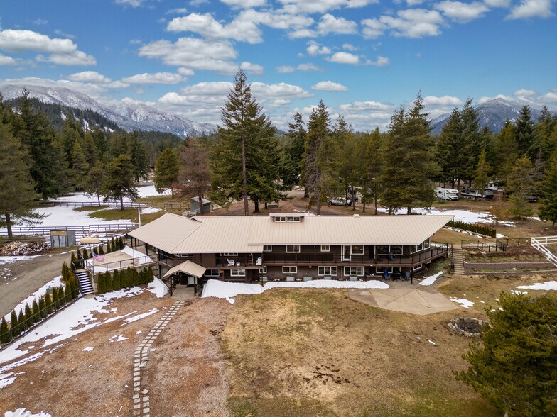 More Photos Of 180 Silver Ridge Ranch Rd, Easton Trailer Camper Park For Sale