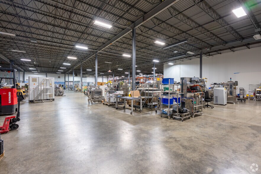 More Photos Of 5 Dan Rd, Canton Manufacturing For Lease